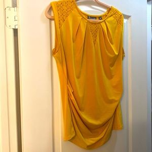 New York & Company Yellow Lace Ruched Sleeveless Top